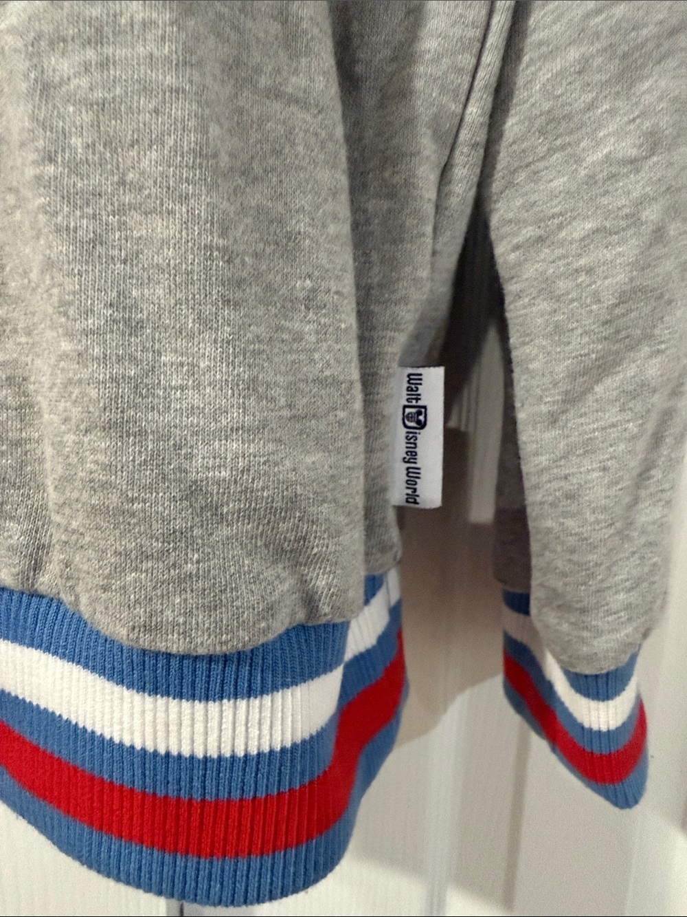 Walt Disney World USA Mickey Graphic Sweatshirt - Grey with Red & Blue retro - Picture 6 of 7